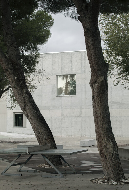 Sport Facilities inside a Squash Court / Estudio Úbeda Valero + Roque Carlos Valero - Exterior Photography, Concrete