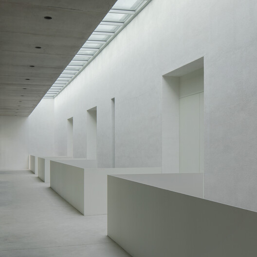 Sport Facilities inside a Squash Court / Estudio Úbeda Valero + Roque Carlos Valero - Image 13 of 29