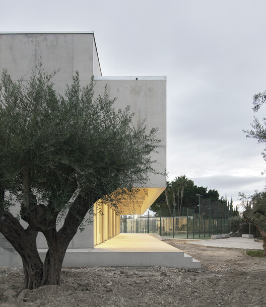 Sport Facilities inside a Squash Court / Estudio Úbeda Valero + Roque Carlos Valero - Image 20 of 29