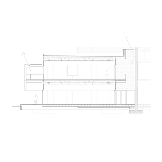 Sport Facilities inside a Squash Court / Estudio Úbeda Valero + Roque Carlos Valero - Image 25 of 29