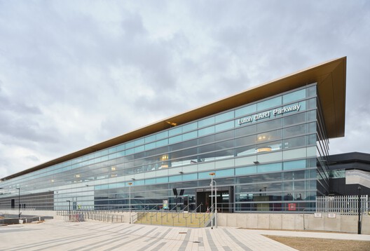 200 Years of Innovation in Architectural Glass - Image 9 of 9