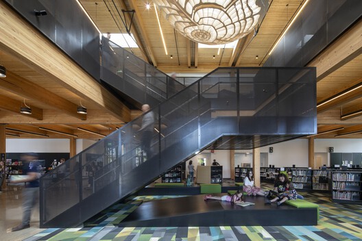 Redmond Library / Miller Hull Partnership Redmond Library / Miller Hull Partnership - Interior Photography, Stairs, Wood, Shelving