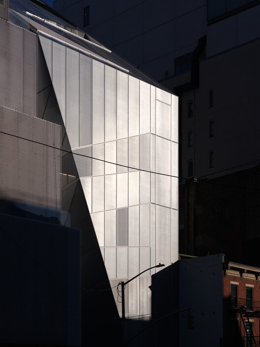 New Museum of Contemporary Art / OMA - Interior Photography