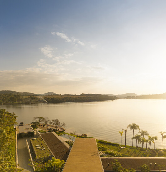 Casa da Represa / Bernardes Arquitetura - Imagem 8 de 19