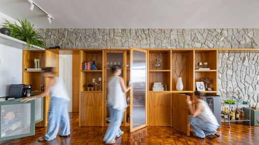 Parquet Apartment / Nó Arquitetura Parquet Apartment / Nó Arquitetura - Interior Photography, Closet, Wood, Shelving