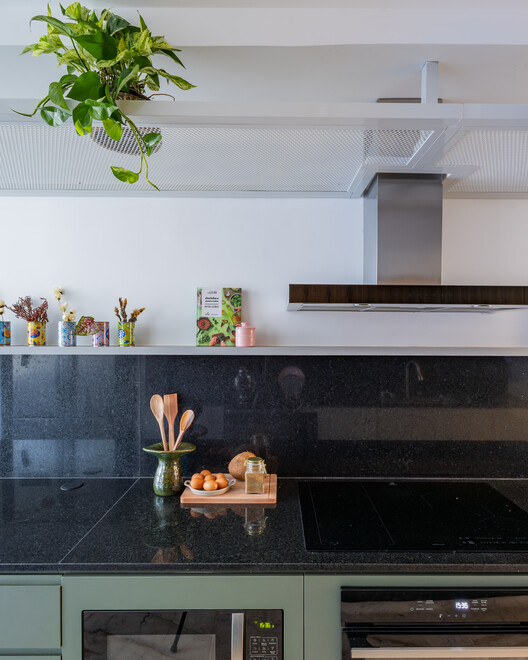 Parquet Apartment / Nó Arquitetura Parquet Apartment / Nó Arquitetura - Interior Photography, Kitchen, Countertop