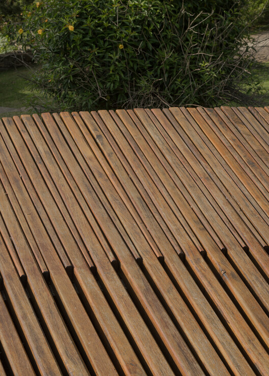 Compass Bonfire / messina | rivas - Wood, Deck