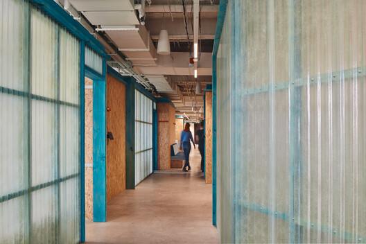 Today Design Workspace / studio edwards - Interior Photography, Glass