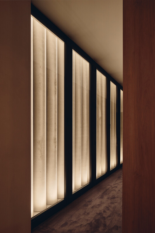 Concrete Curtain House  / FGR Architects - Image 24 of 34