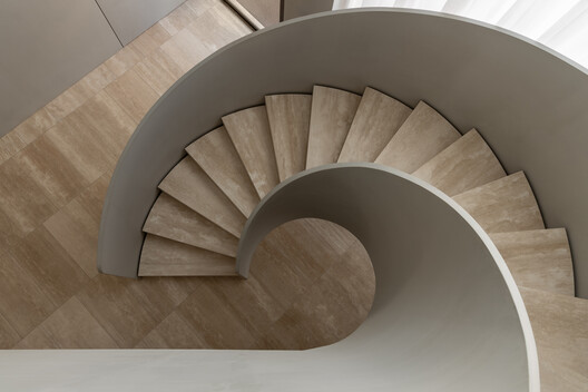 Concrete Curtain House  / FGR Architects - Image 10 of 34