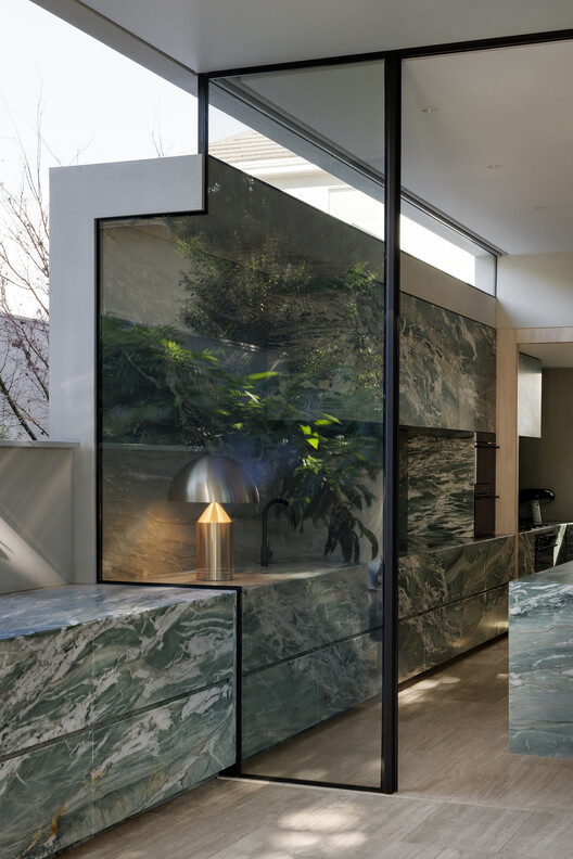 Concrete Curtain House  / FGR Architects - Interior Photography, Glass