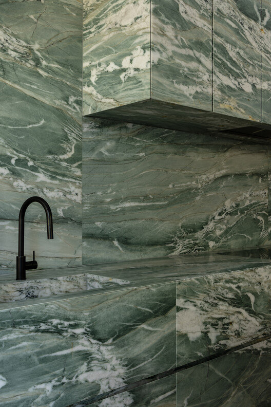 Concrete Curtain House  / FGR Architects - Exterior Photography