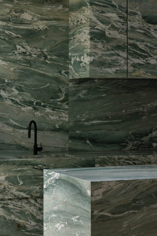 Concrete Curtain House  / FGR Architects - Exterior Photography