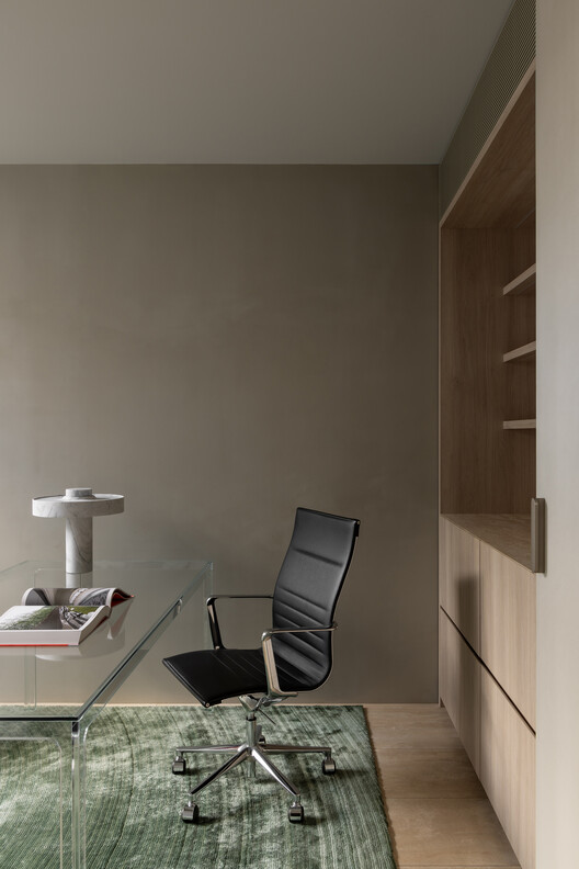 Concrete Curtain House  / FGR Architects - Interior Photography, Wood, Chair