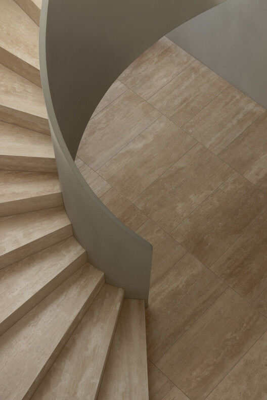 Concrete Curtain House  / FGR Architects - Image 11 of 34