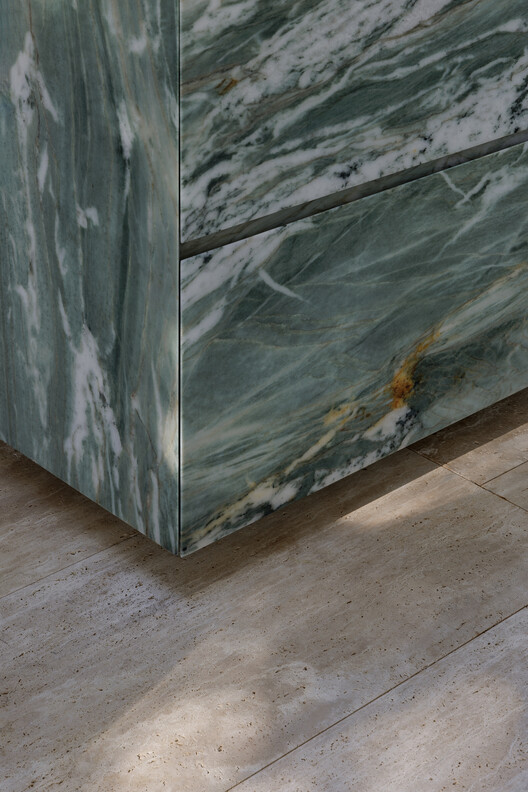 Concrete Curtain House  / FGR Architects - Image 22 of 34