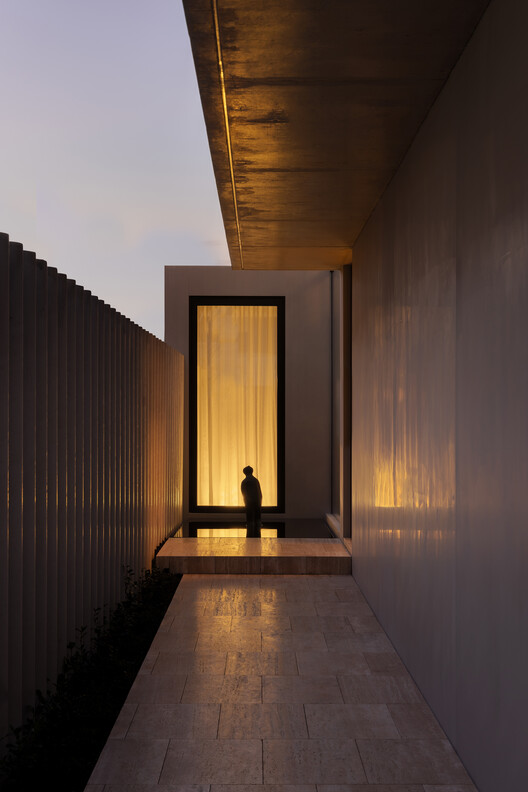 Concrete Curtain House  / FGR Architects - Interior Photography, Concrete
