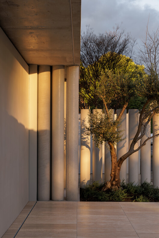 Concrete Curtain House  / FGR Architects - Image 34 of 34