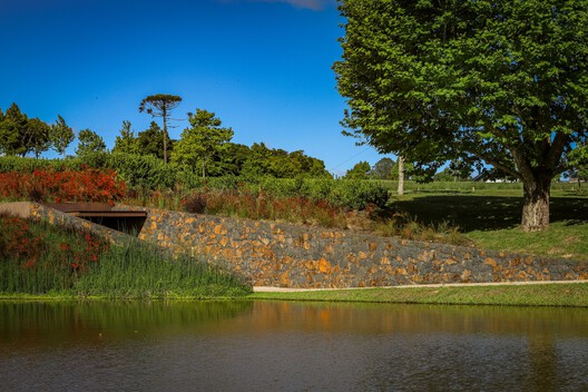 Cave Terramilia / MOS Arquitetos - Imagem 10 de 18
