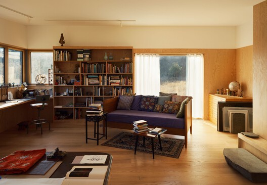 Artist Residence and Studio in NY / Horizontal Design - Interior Photography, Living Room, Shelving, Wood, Table, Lighting, Chair
