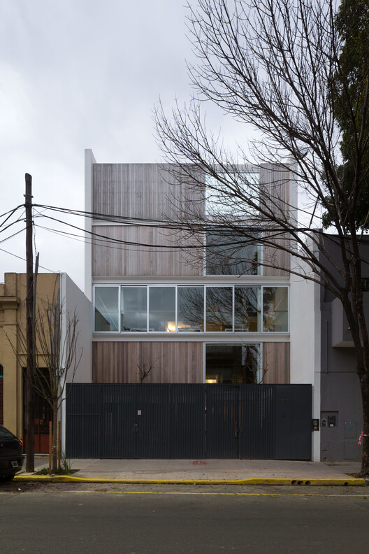 Mandarina Office/Clusellas Ades - Imagen 1 de 36