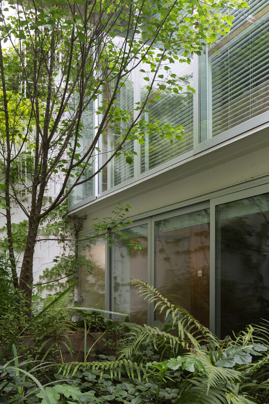 Oficinas Mandarina / Clusellas Ades - Exterior Photography, Glass