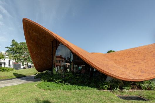 Sucursal Ensayo Ameba / BAUEN - Imagen 9 de 24