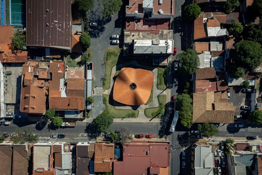 Sucursal Ensayo Ameba / BAUEN - Imagen 17 de 24