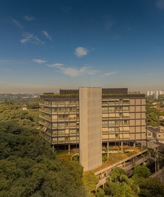 Pascoal Vita Building / Bernardes Arquitetura - Exterior Photography