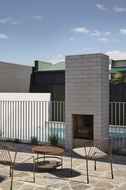 Home Pavilion / MRTN Architects - Exterior Photography, Brick, Concrete