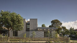 Home Pavilion / MRTN Architects