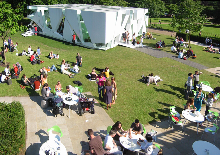 Serpentine Gallery Pavilion 2002 / Cecil Balmond + Arup + Toyo Ito & Associates, Architects - Image 4 of 5