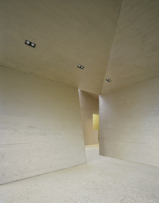 Cities of the Dead: 10 Projects Exploring Burial Architecture - Image 15 of 19