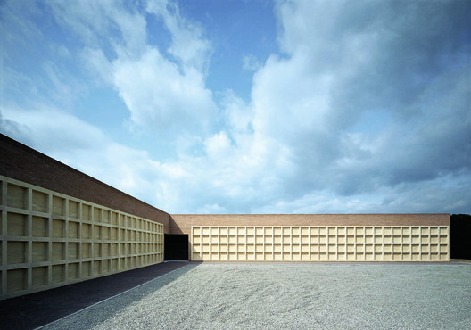 Cities of the Dead: 10 Projects Exploring Burial Architecture - Image 16 of 19