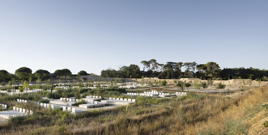 Cities of the Dead: 10 Projects Exploring Burial Architecture - Image 6 of 19