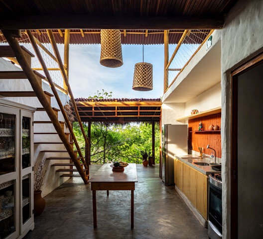 Perobinha House / PORO Arquitetura Perobinha House / PORO Arquitetura - Interior Photography, Kitchen, Wood, Beam, Chair