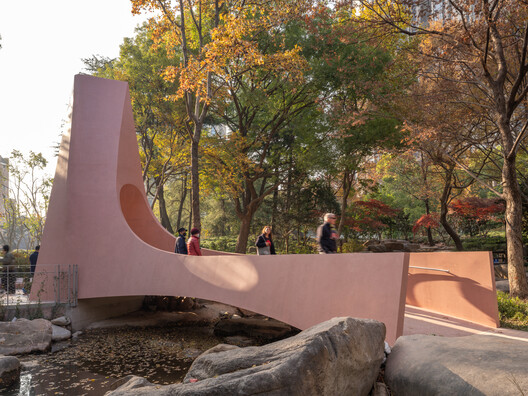 Bridge of Happiness / HCCH Studio - Image 16 of 30