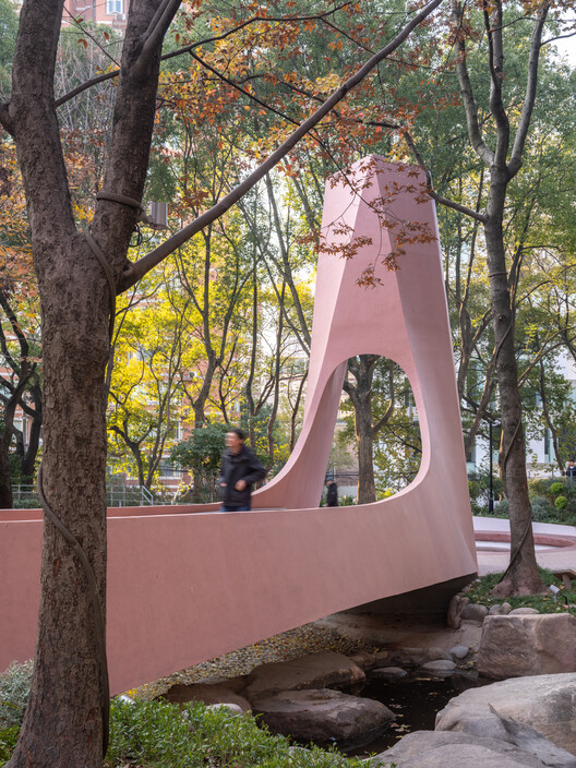 Bridge of Happiness / HCCH Studio - Image 24 of 30