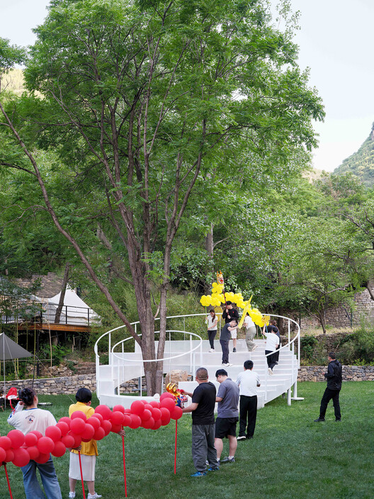 Circle Pit / Studio Clash Circle Pit / Studio Clash - Exterior Photography, Garden