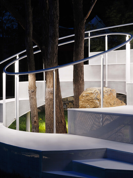 Circle Pit / Studio Clash Circle Pit / Studio Clash - Image 19 of 26