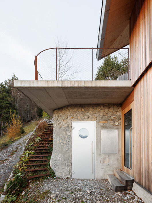 Swiss Alpine Cabin Reconstruction / Guča arch. - Image 8 of 34