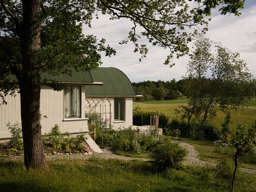 Villa Färingsö - Artist's House / Strombro Building Workshop - Exterior Photography, Garden