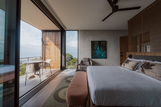 Casa Komorebi / Studio Saxe - Interior Photography, Bedroom, Balcony