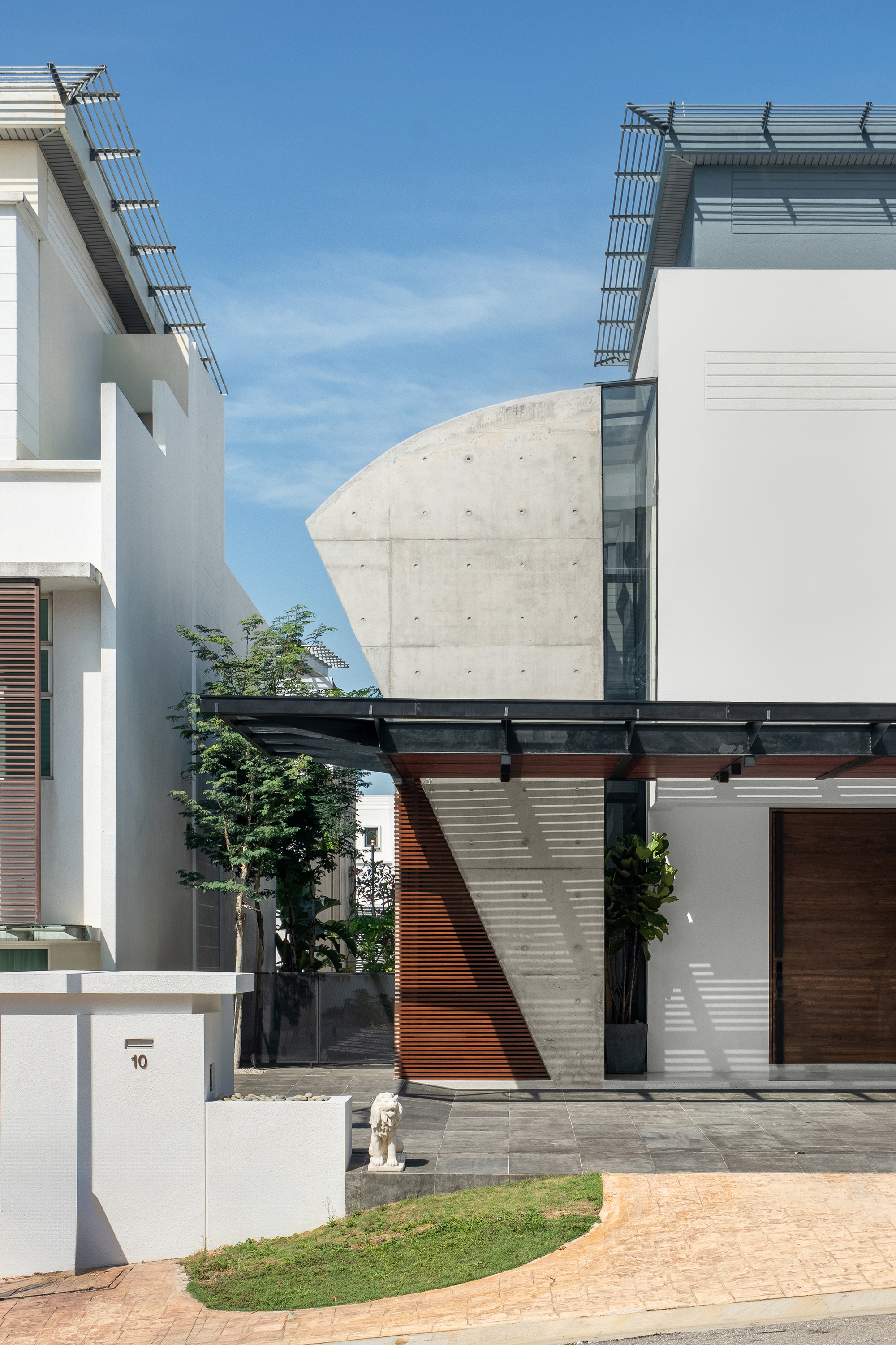 Gallery of Interface House / Core Design Workshop - 3