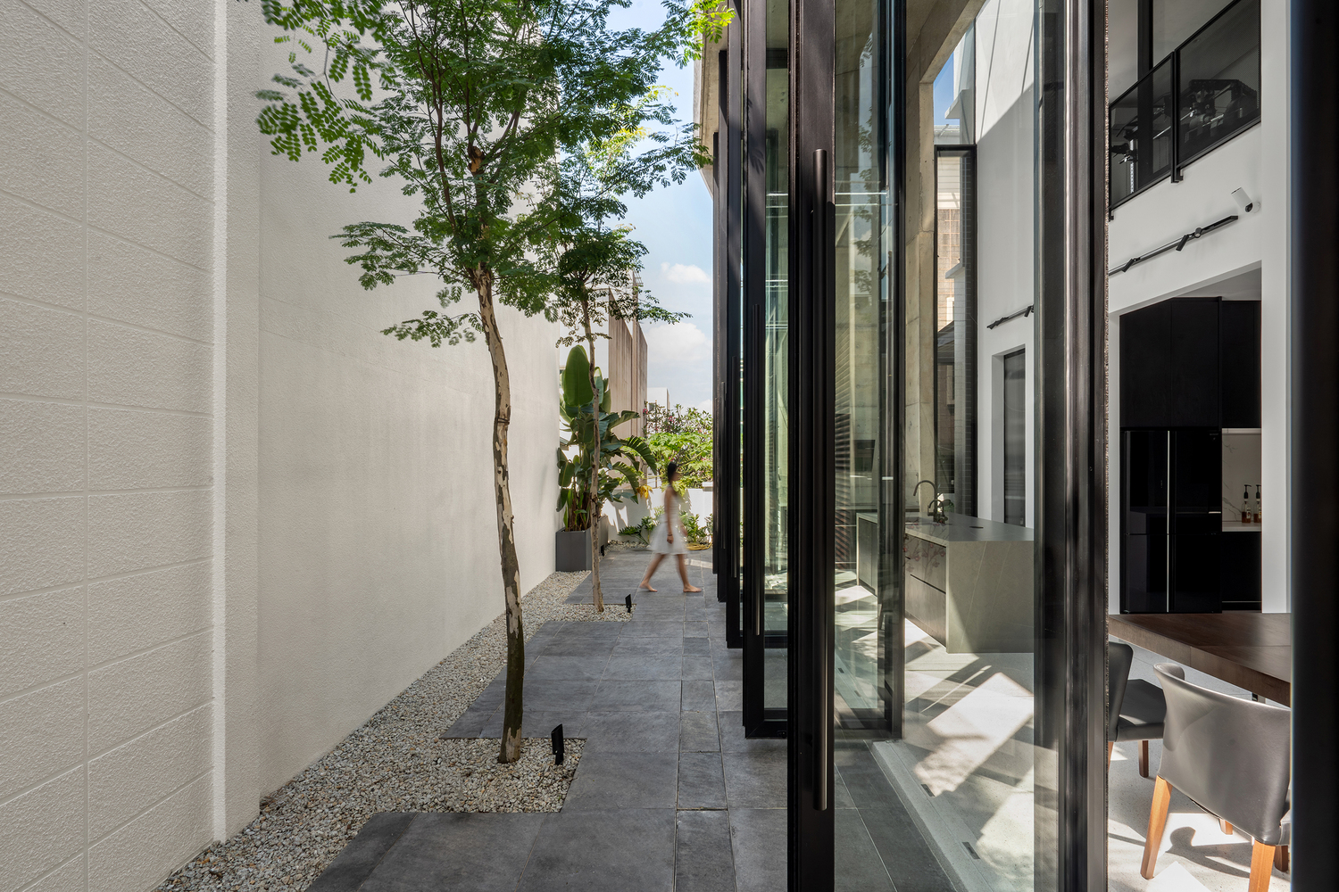 Gallery of Interface House / Core Design Workshop - 12