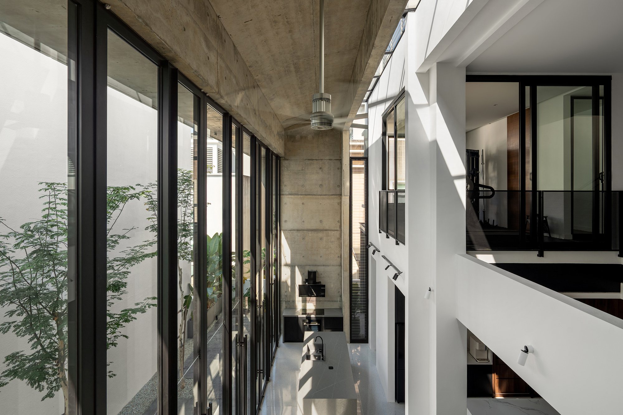 Gallery of Interface House / Core Design Workshop - 6