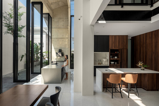 Interface House / Core Design Workshop - Image 7 of 24