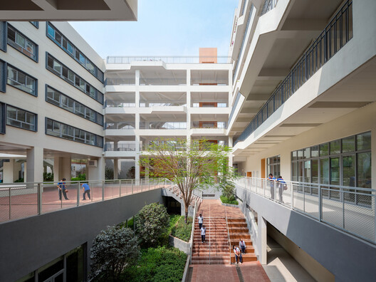 Hongling Middle School Shixia Campus / Tumushi Architects - Exterior Photography