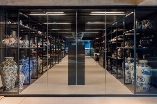 Albuquerque Foundation / Bernardes Arquitetura Albuquerque Foundation / Bernardes Arquitetura - Interior Photography, Glass, Shelving