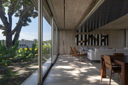 Casa VB / Sommet - Fotografia de Interiores, Concreto, Pilar